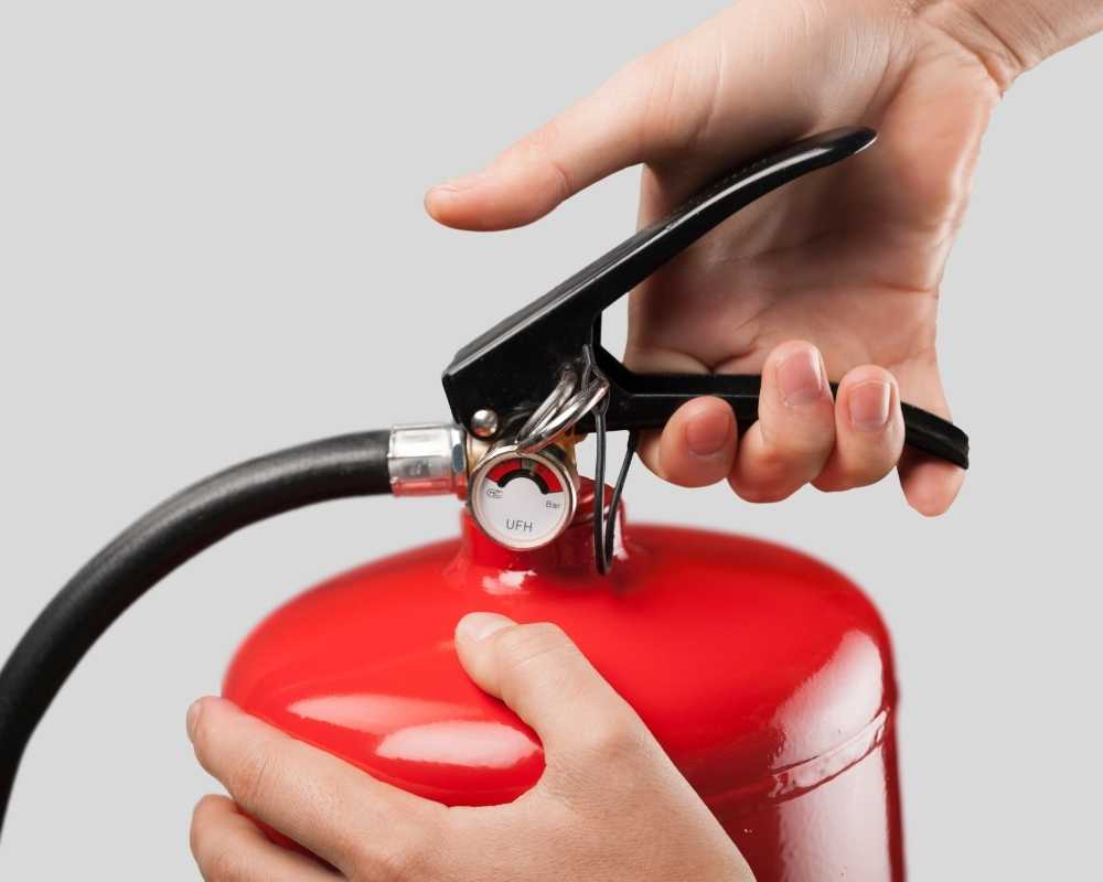 4 Tips for Fire Extinguisher Use
